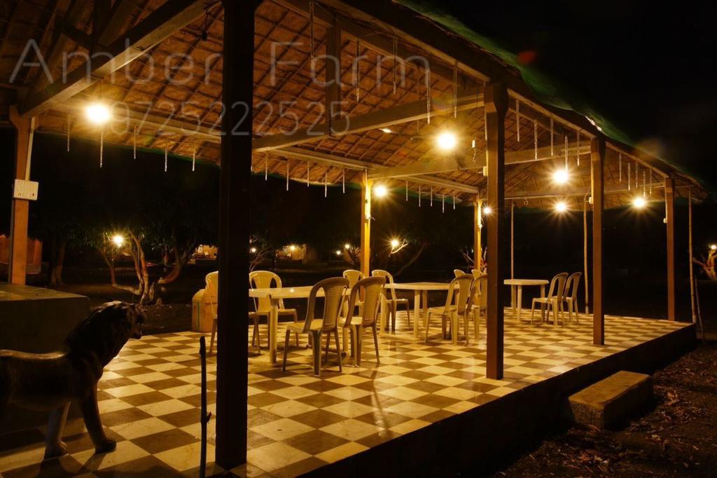 Hôtel Amber Farm à Sasan Gir Extérieur photo