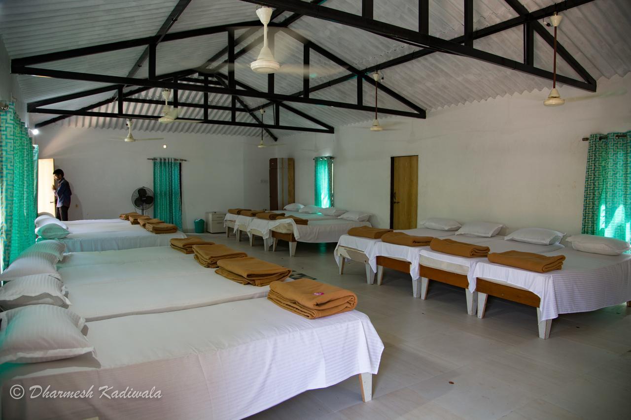 Hôtel Amber Farm à Sasan Gir Extérieur photo